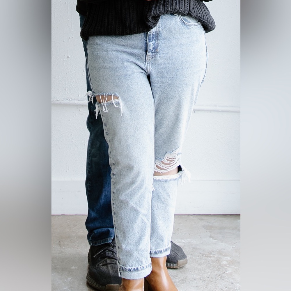 Topshop Ripped High Rise Mom Jeans - Picture 7 of 7
